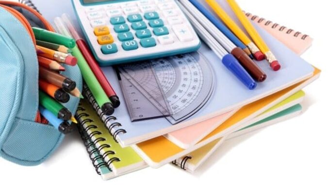 fournitures-scolaires-calculatrice_1101-345.jpg